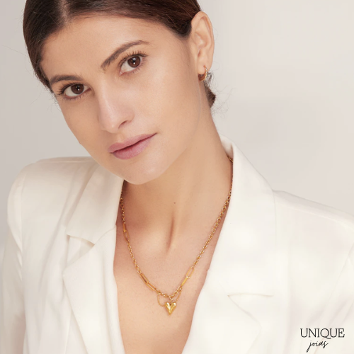 Collar con Colgante de Corazón