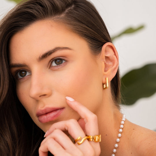 Pendientes Cuadrados Chapados en Oro de 18K