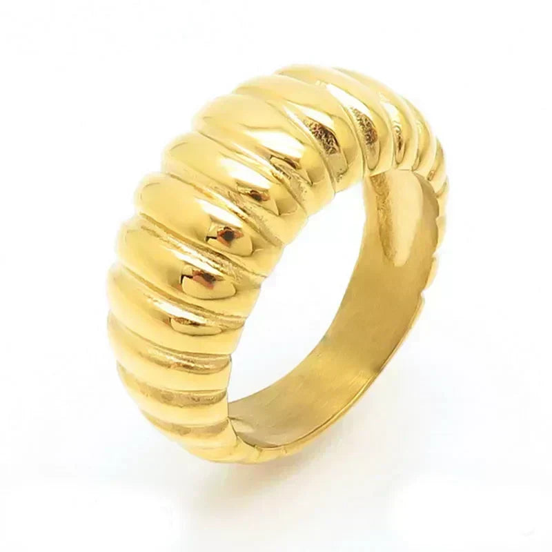 Anillo Concha Chapado en Oro de 18K